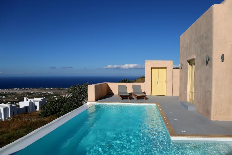 North Santorini A Luxury Spa Hotel Pyrgos Kallistis Exterior photo