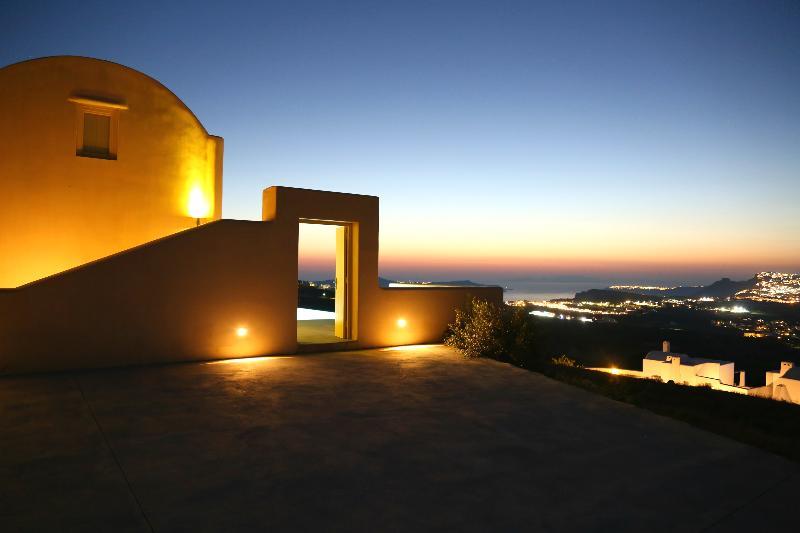 North Santorini A Luxury Spa Hotel Pyrgos Kallistis Exterior photo