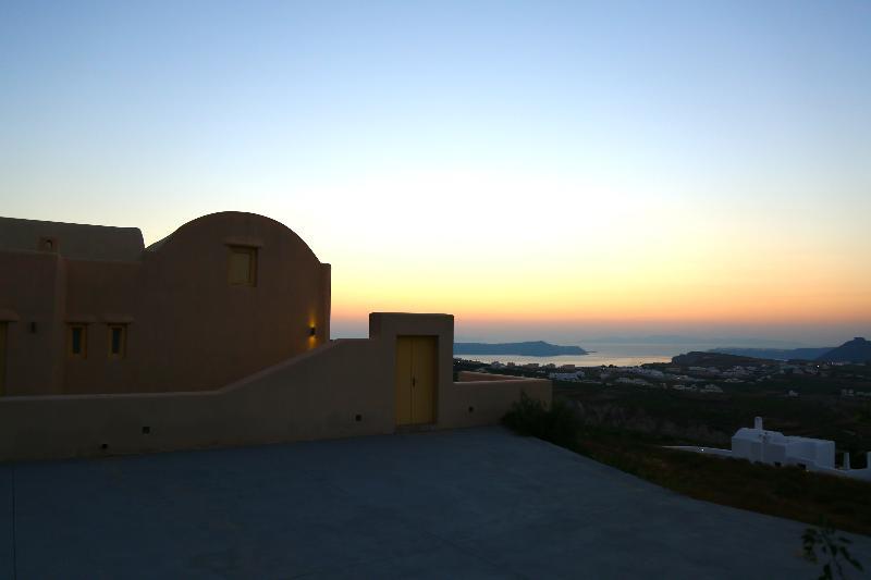 North Santorini A Luxury Spa Hotel Pyrgos Kallistis Exterior photo